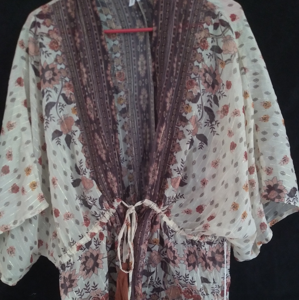 Women's Floral Kimono Style Throwover